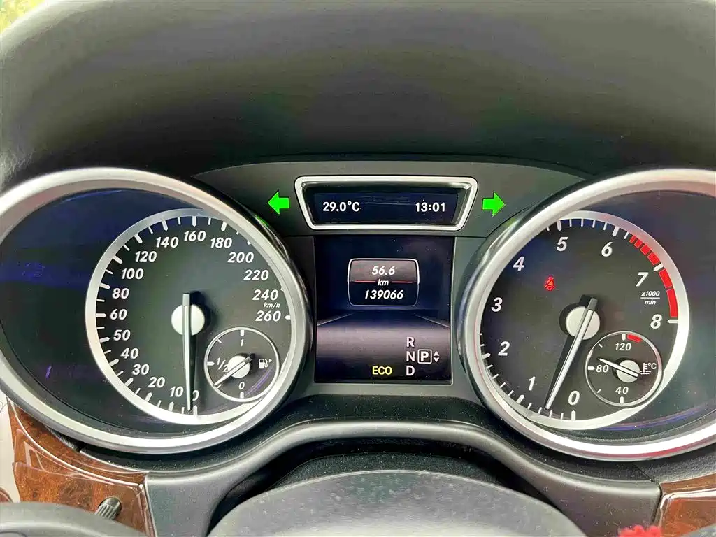 Mercedes-Benz M-Class 2014 — фото 14