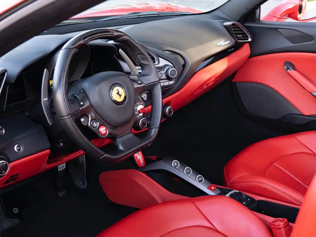 Ferrari 488 2019 — фото 10