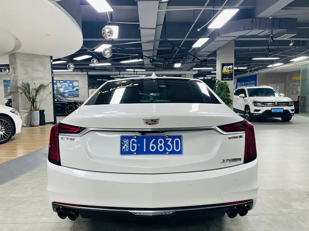 Cadillac CT6 2019 — фото 6