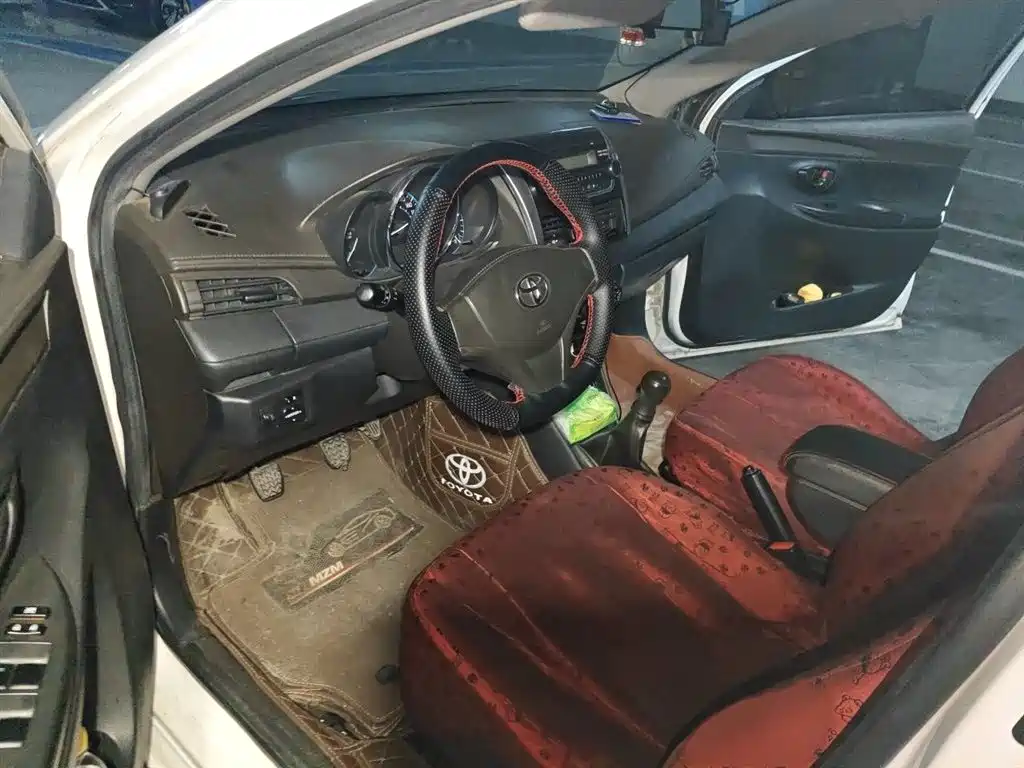Toyota Vios 2015 — фото 14
