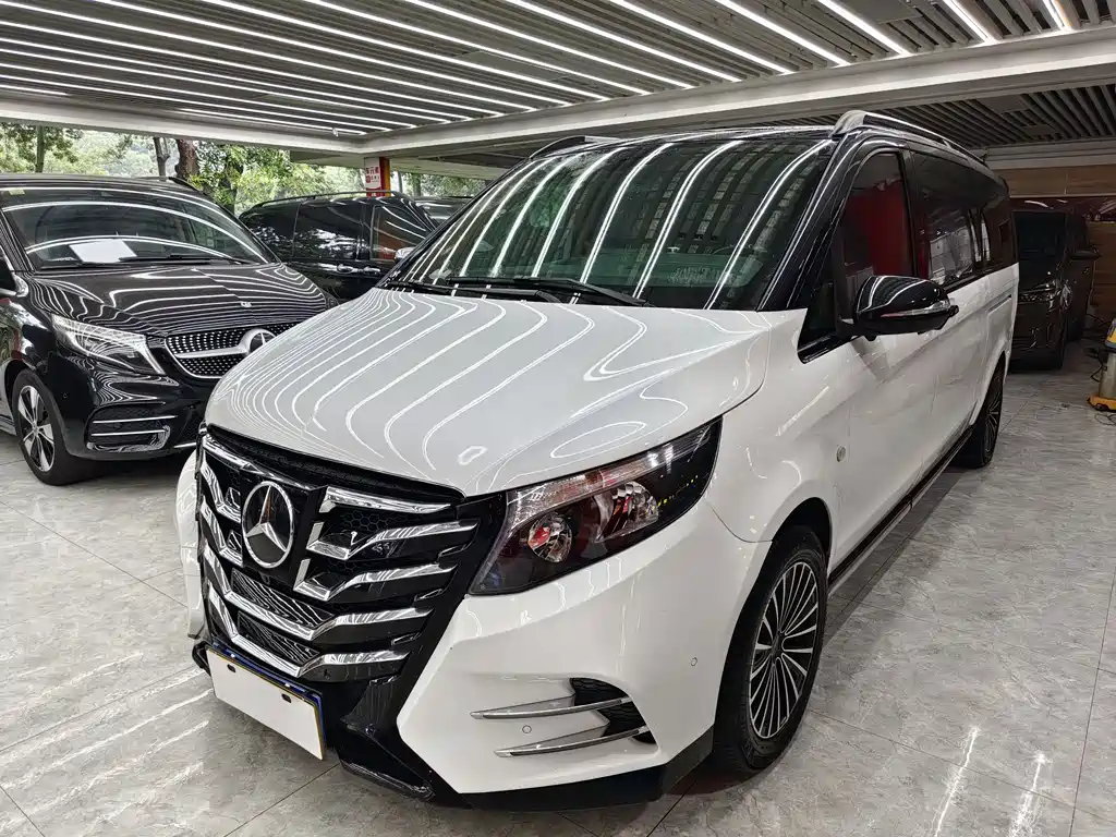 Mercedes-Benz Vito 2022 — фото 1