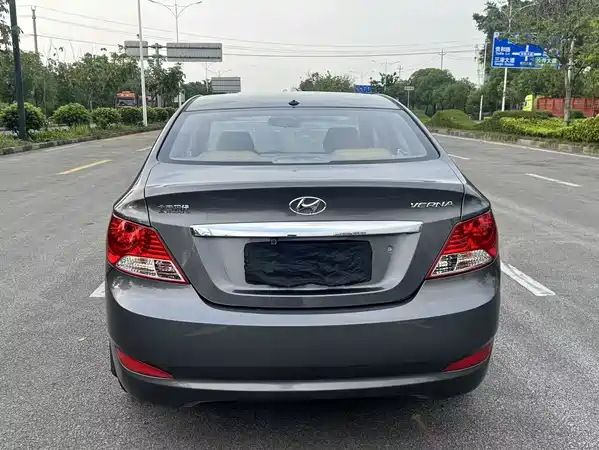 Hyundai Accent 2010