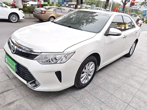 Toyota Camry 2016