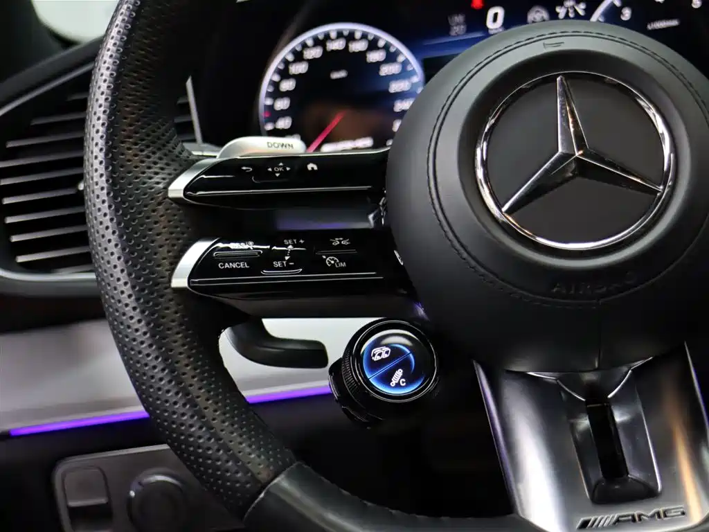 Mercedes-Benz GLE AMG 2024 — фото 13