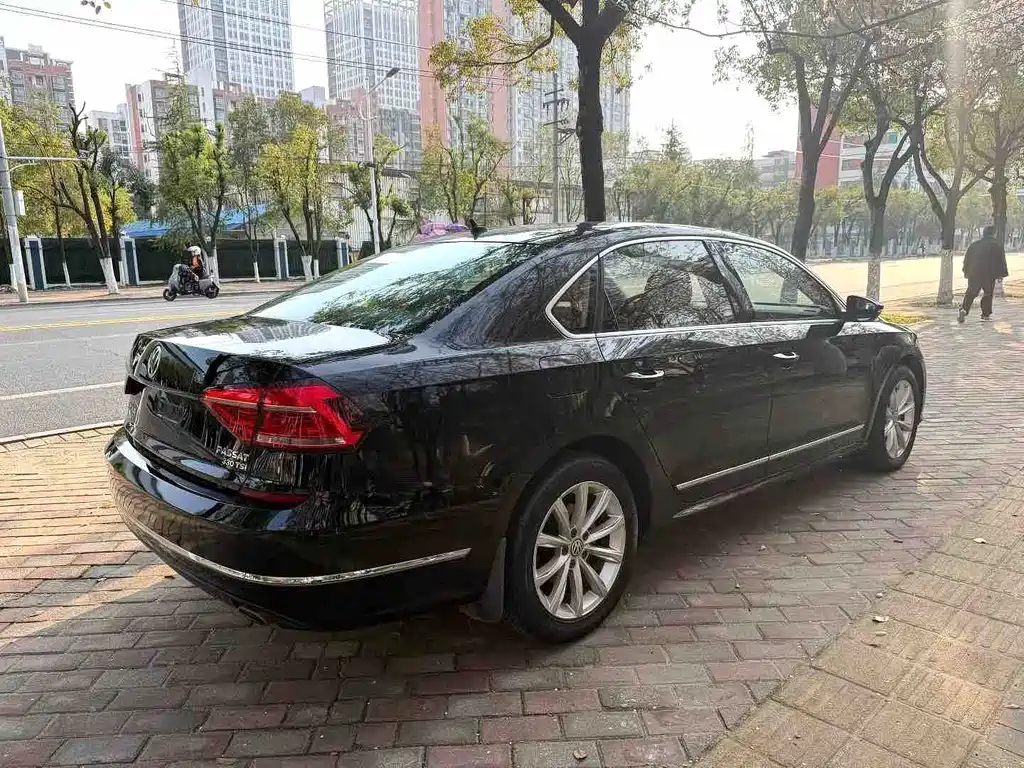 Volkswagen Passat 2018 — фото 9