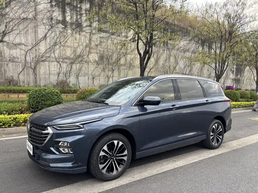 Wuling Victory 2021 — фото 1
