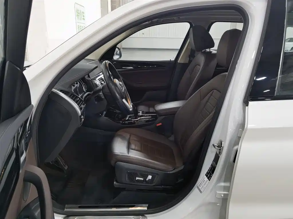 BMW X3 2018 — фото 10