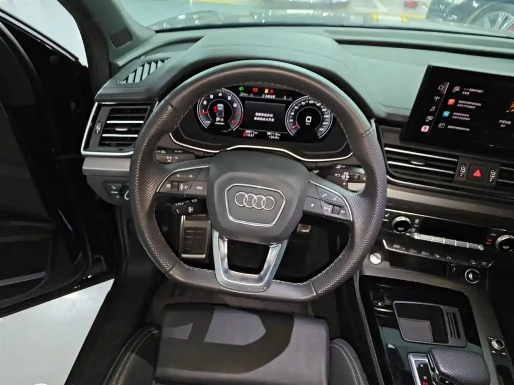 Audi Q5L 2024 — фото 17