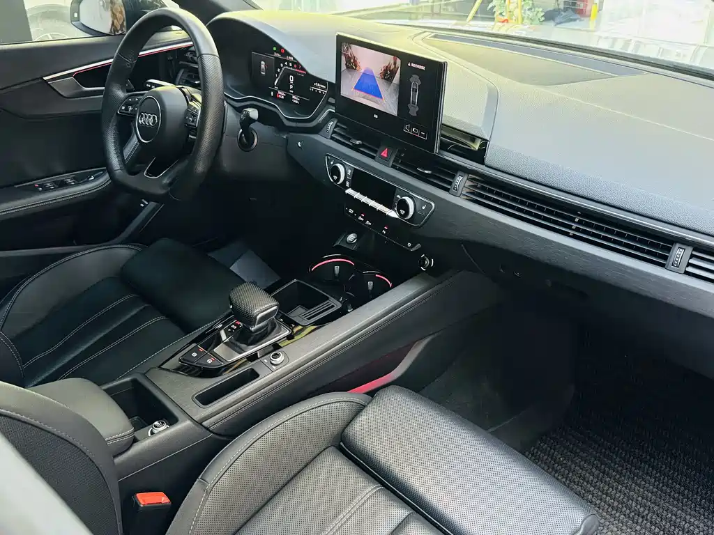 Audi A4L 2024