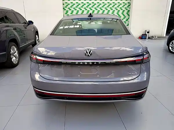 Volkswagen Passat 2024