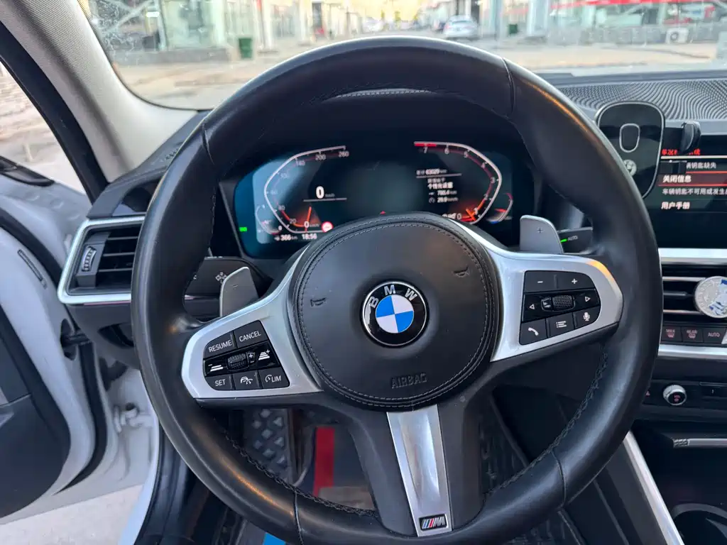 BMW 3 Series 2022 — фото 12