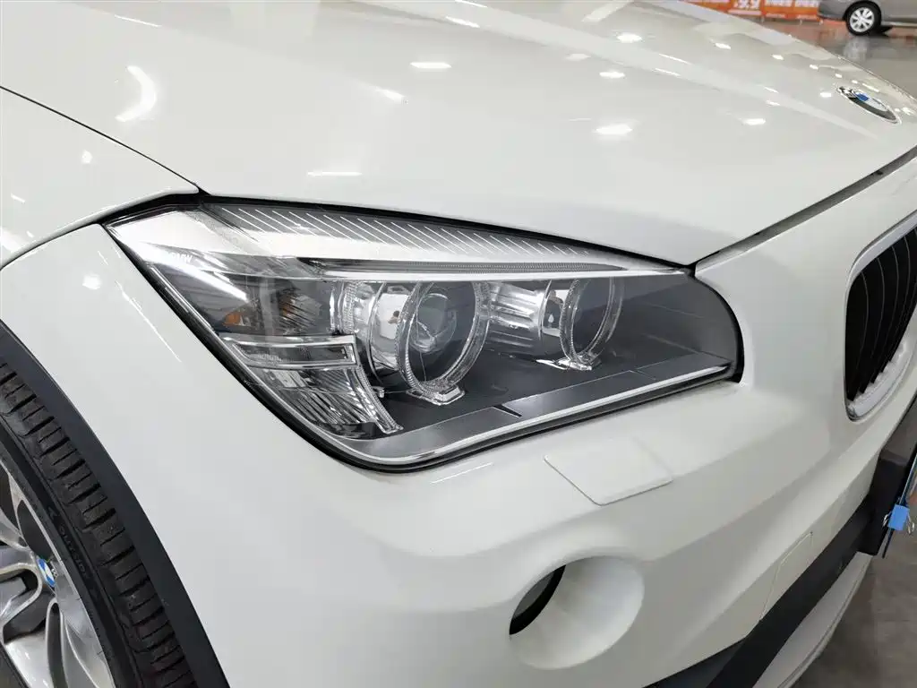 BMW X1 2015 — фото 7