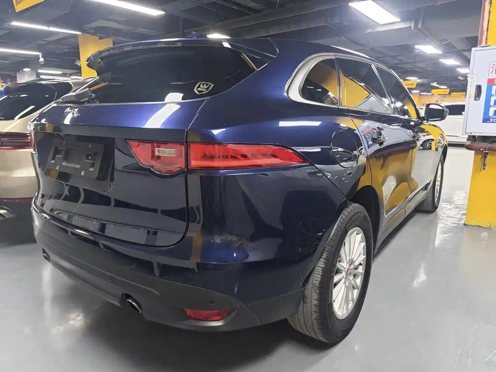 Jaguar F-PACE 2017 — фото 8