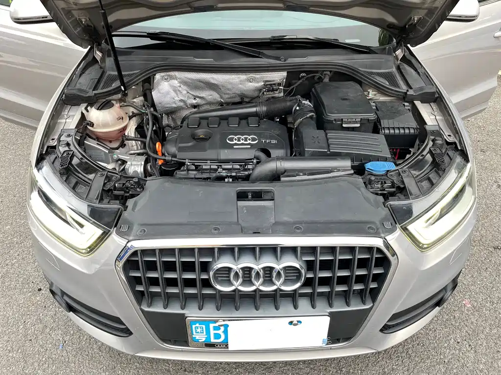 Audi Q3 2014 — фото 12