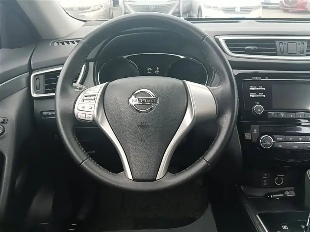Nissan X-Trail 2015 — фото 11