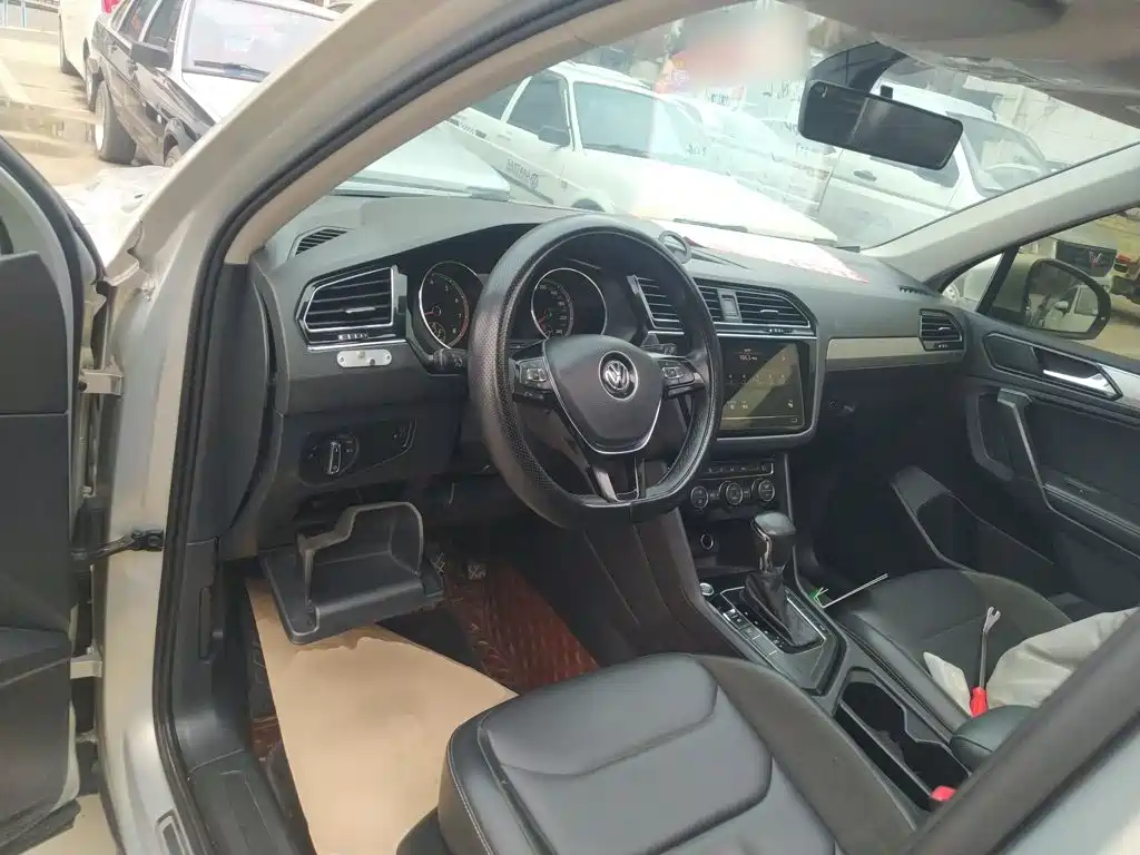 Volkswagen Tiguan L 2020