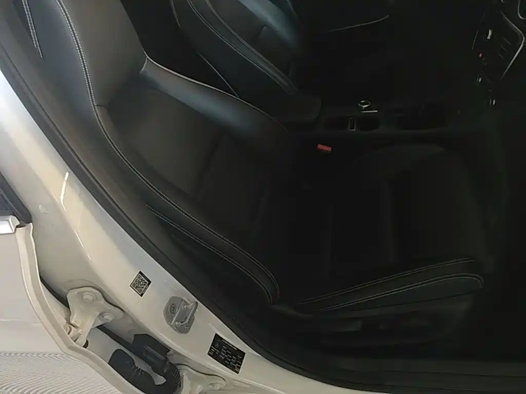 Mercedes-Benz GLA 2017 — фото 25