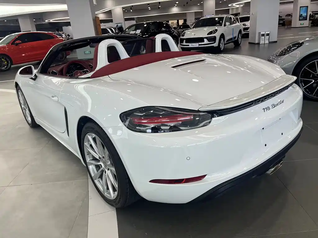 Porsche 718 2023 — фото 11