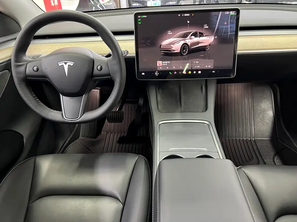 Tesla Model Y 2022 — фото 11