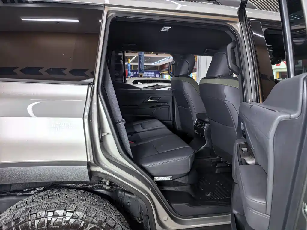 Lexus GX 2024 — фото 15