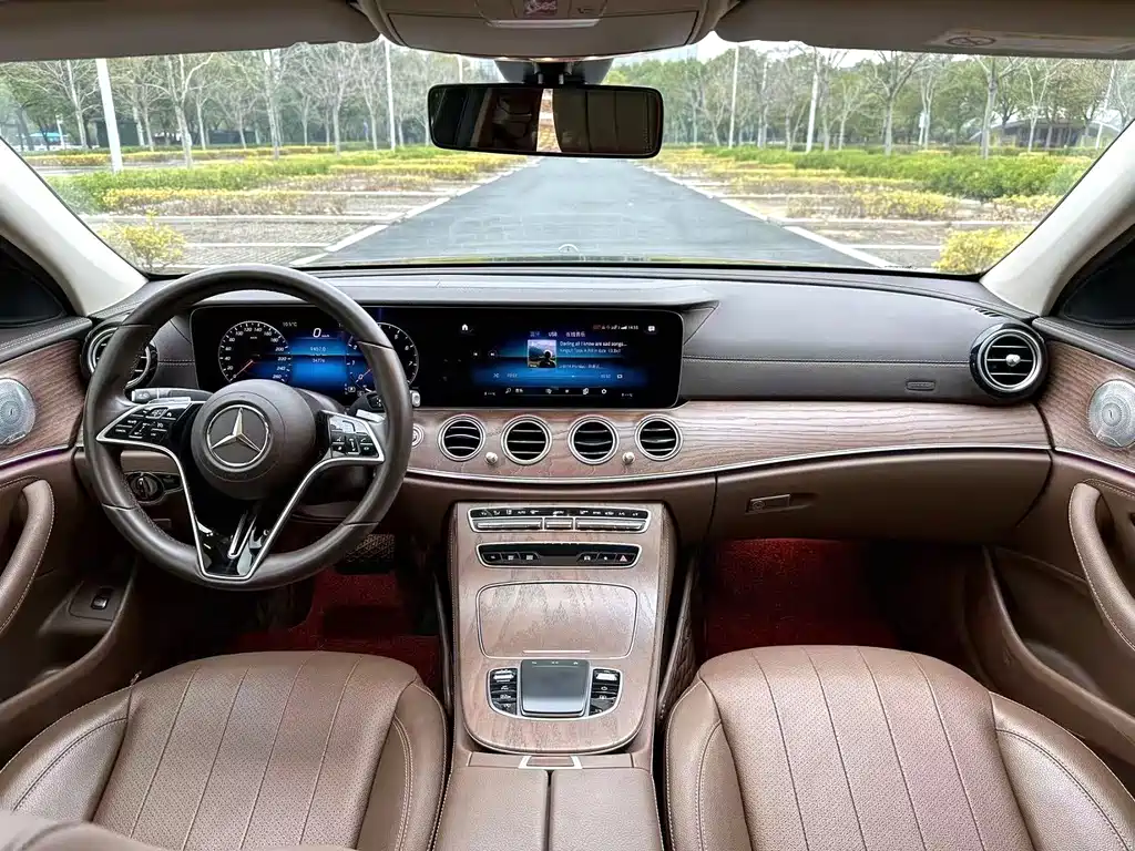 Mercedes-Benz E-Class 2021 — фото 4
