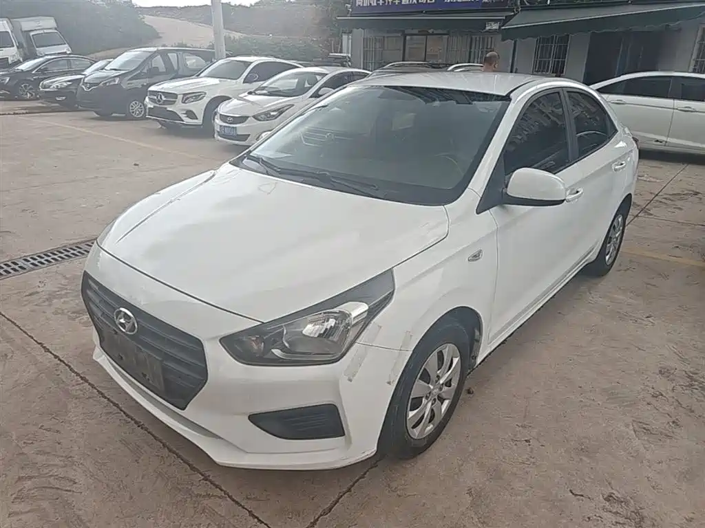 Hyundai Accent 2020 — фото 1