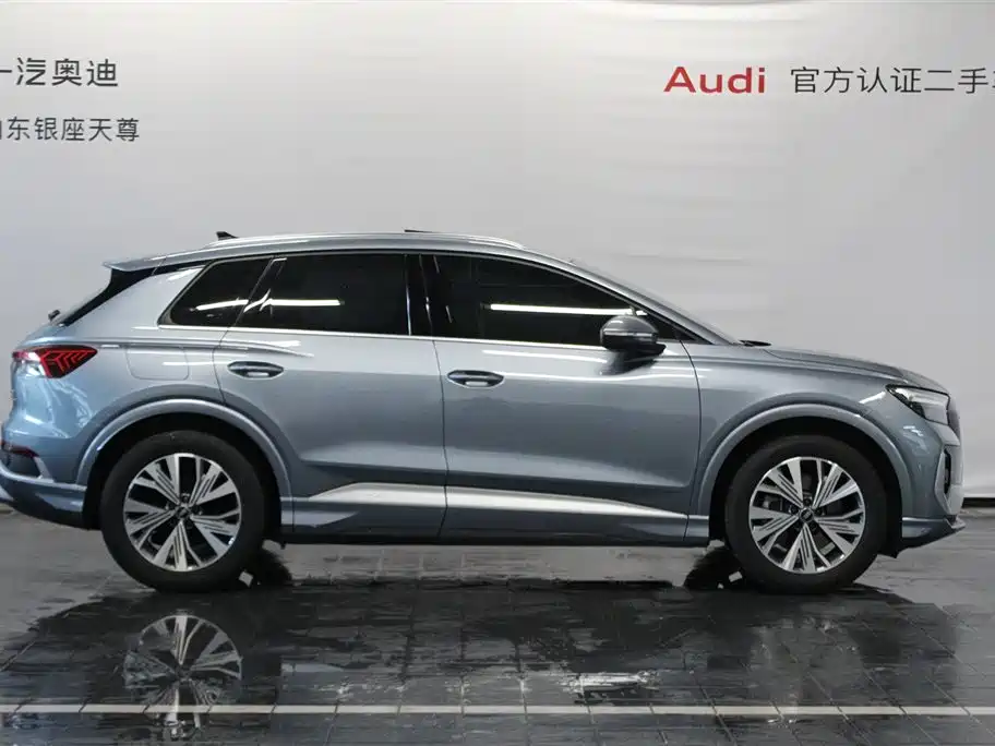 Audi Q4 e-tron 2024 — фото 4