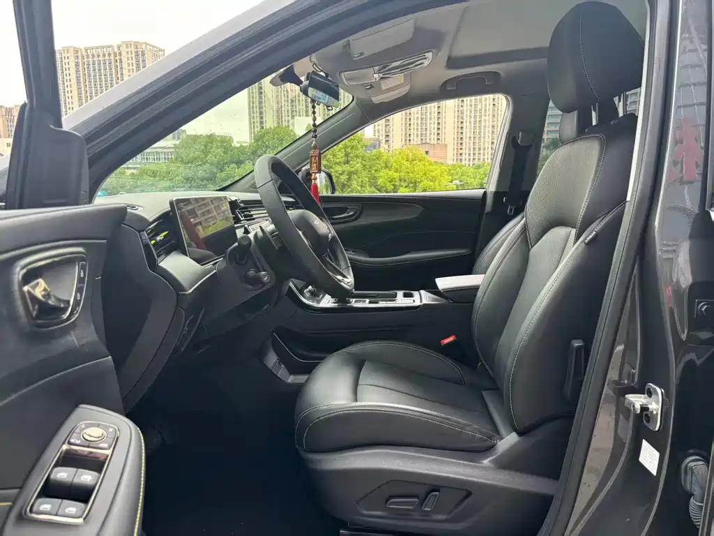 Roewe RX5 New Energy 2022 — фото 7