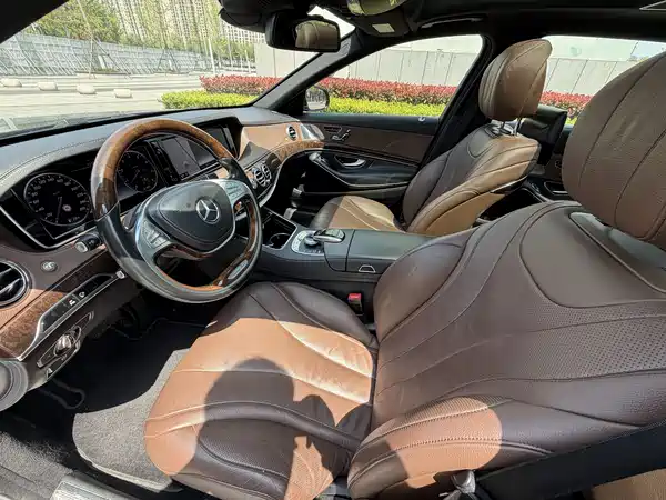 Mercedes-Benz Maybach S-Class 2015