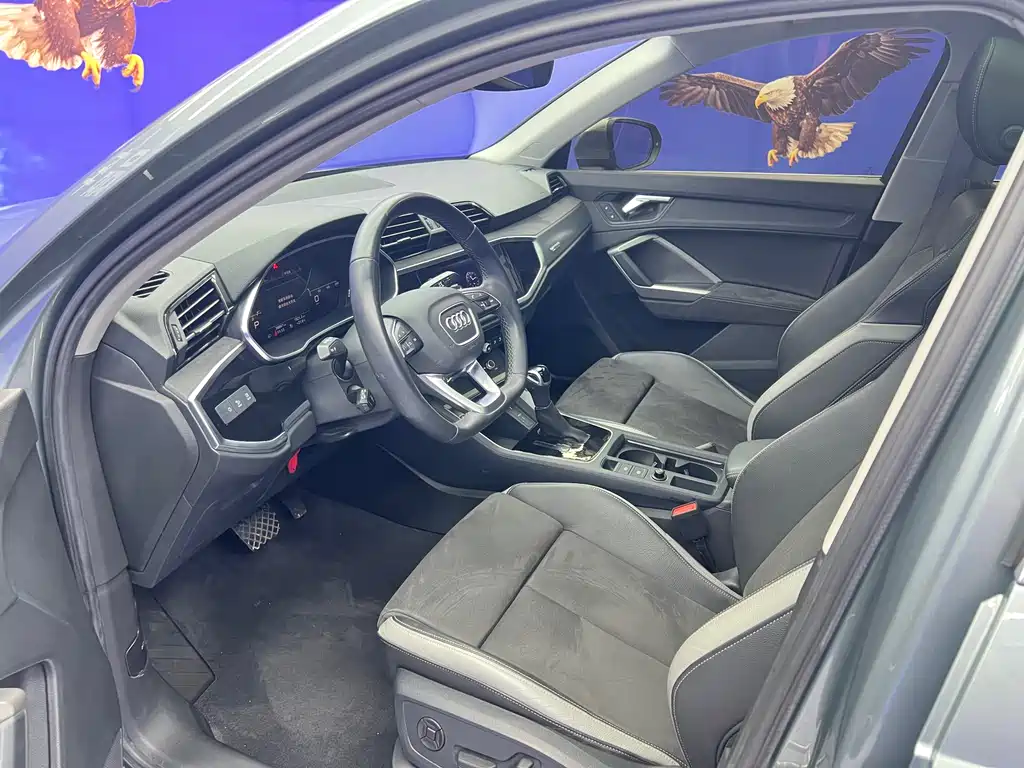 Audi Q3 2022 — фото 10