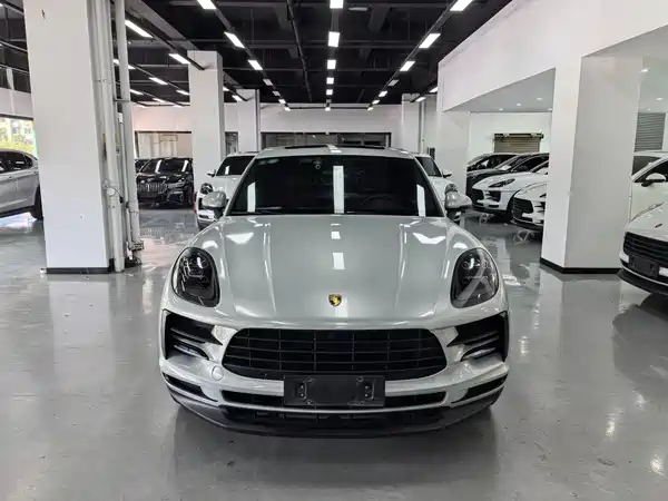 Porsche Macan 2020
