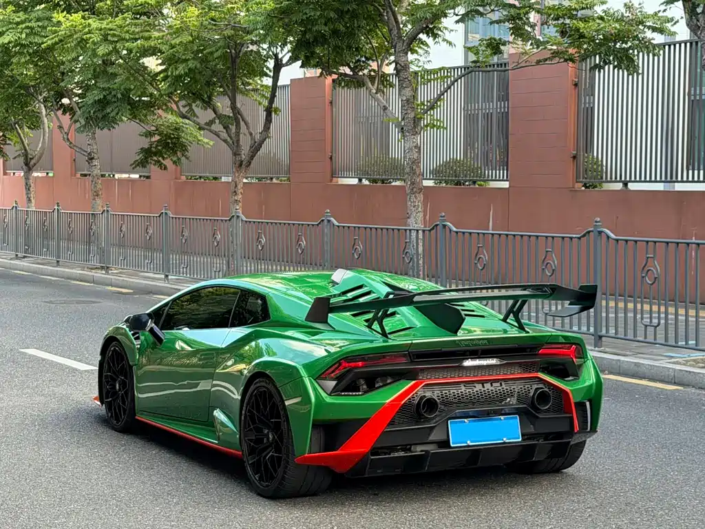 Lamborghini Huracan 2022 — фото 13