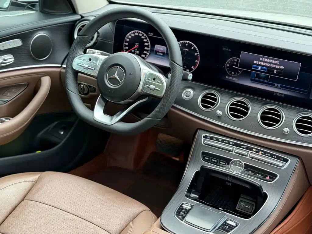 Mercedes-Benz E-Class 2020 — фото 9