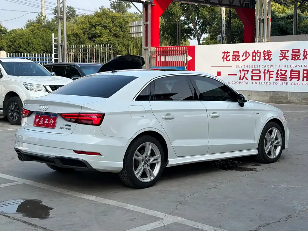 Audi A3 2020 — фото 18