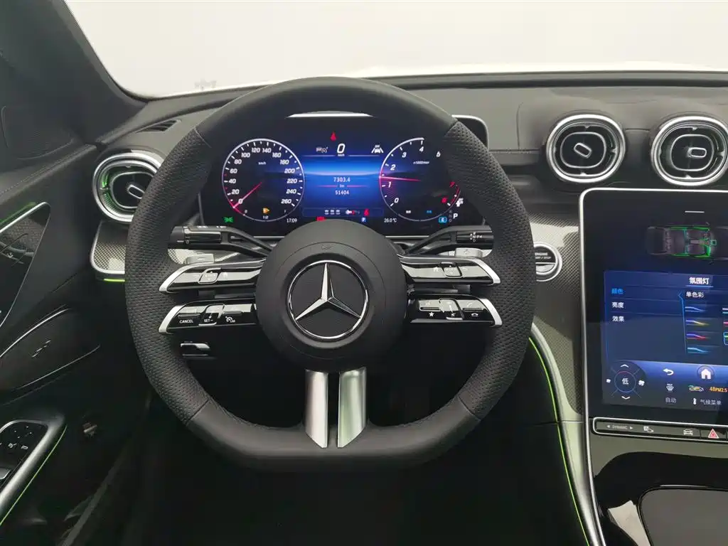 Mercedes-Benz C-Class 2025 — фото 11