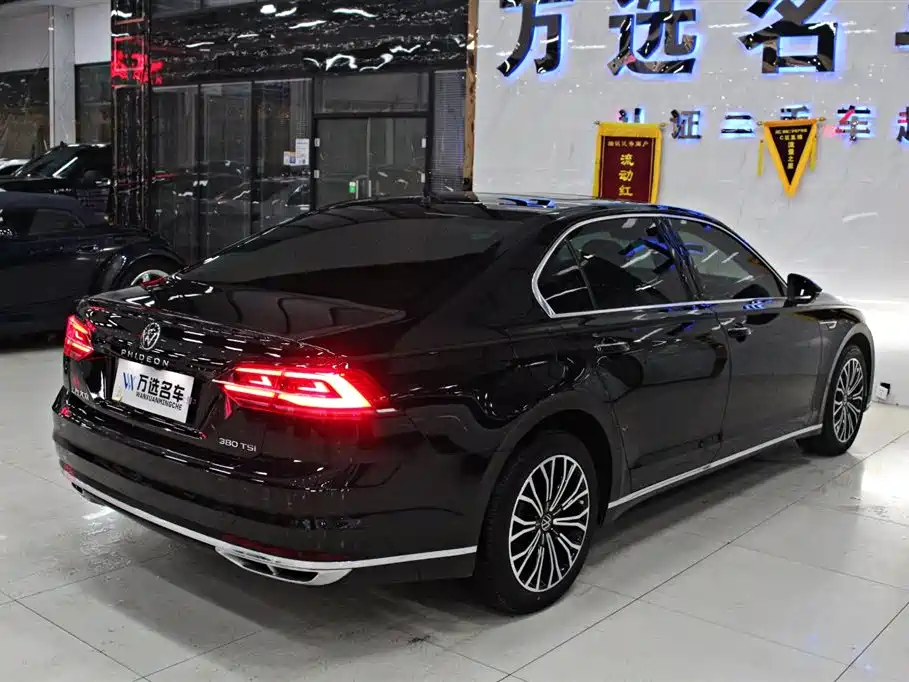 Volkswagen Phideon 2021 — фото 15