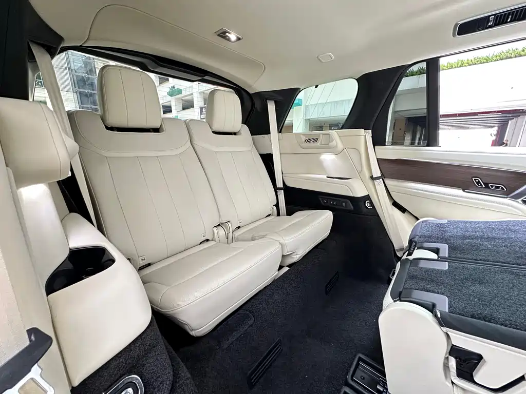 Land Rover Range Rover 2024 — фото 19