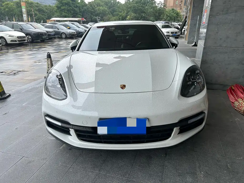 Porsche Panamera 2017 — фото 2