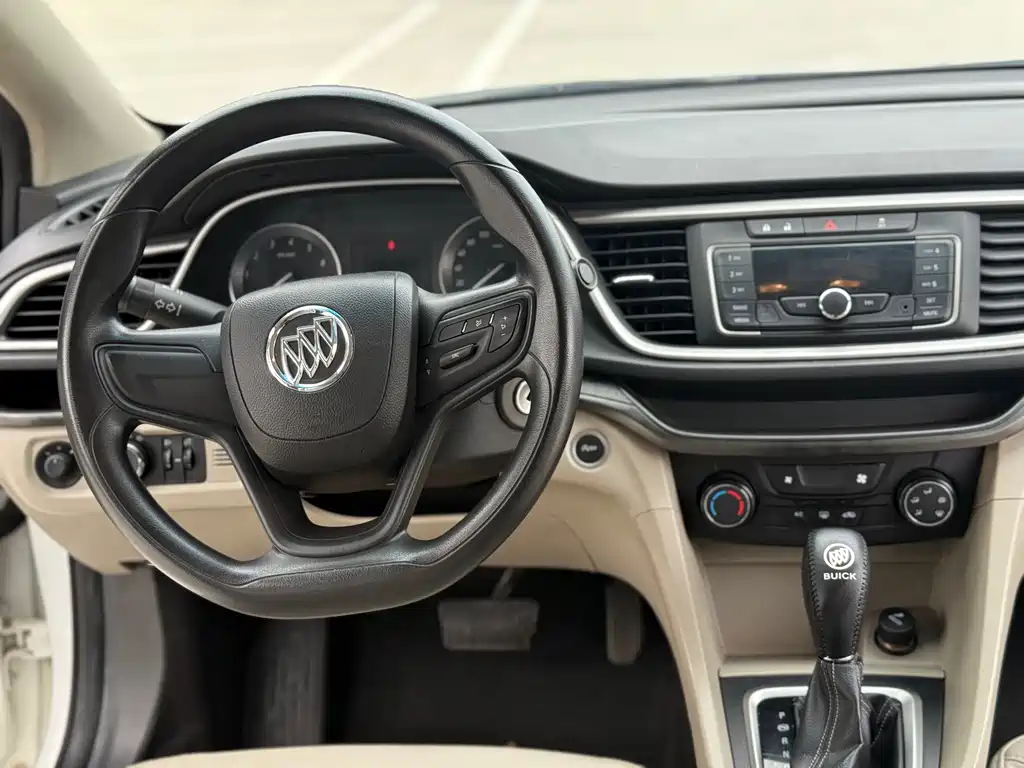 Buick Excelle 2017 — фото 13