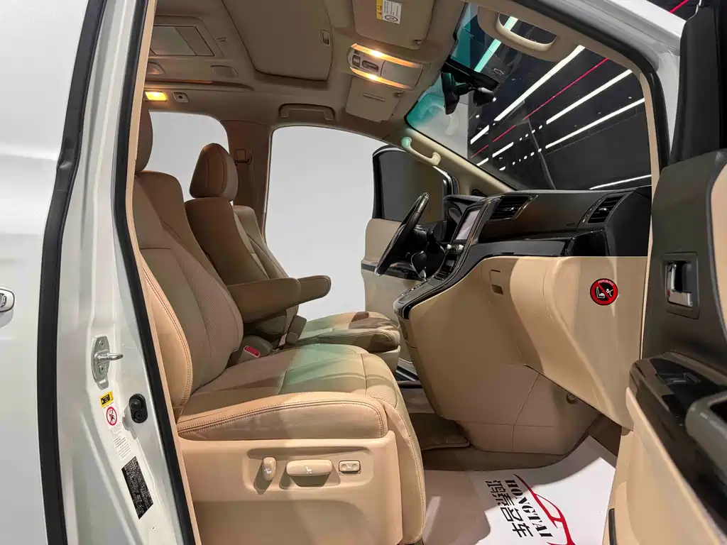 Toyota Alphard 2012 — фото 13