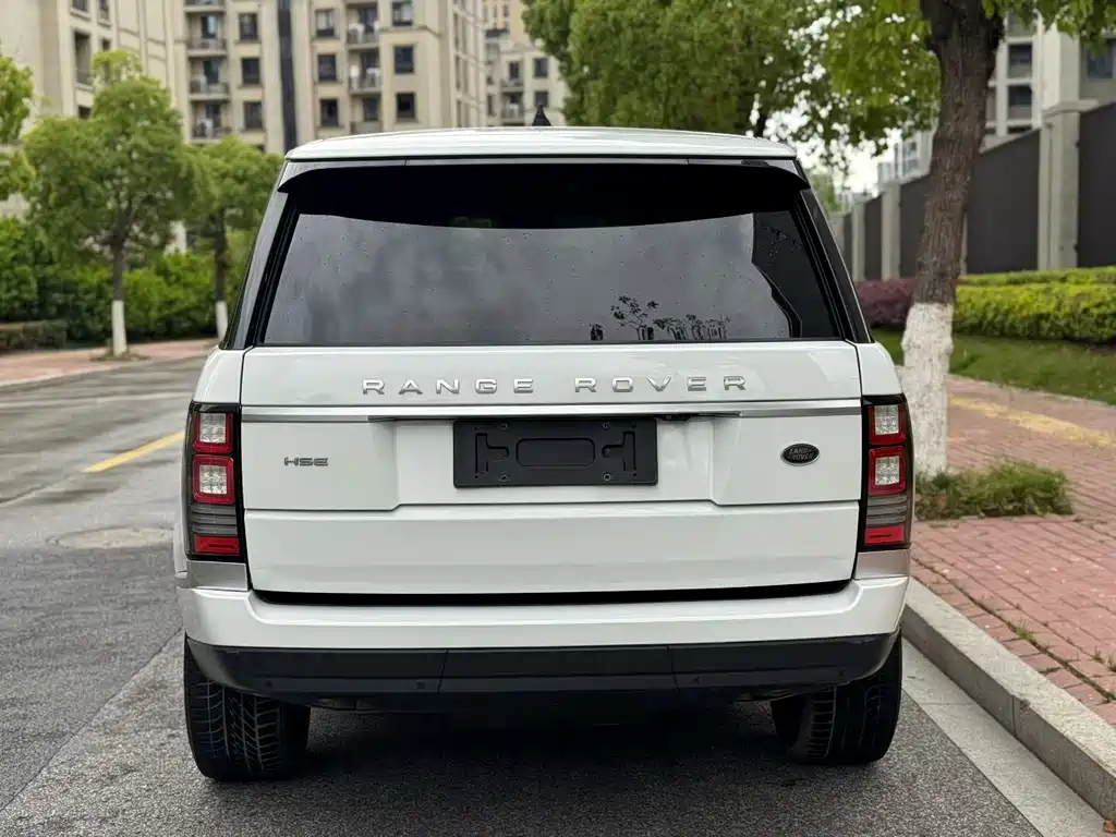 Land Rover Range Rover 2018 — фото 12