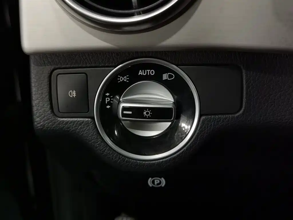 Mercedes-Benz GLK-Class 2016 — фото 21