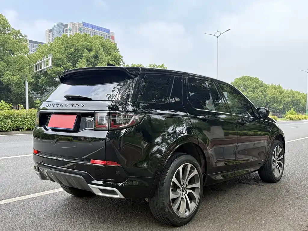 Land Rover Discovery Sport 2020 — фото 18