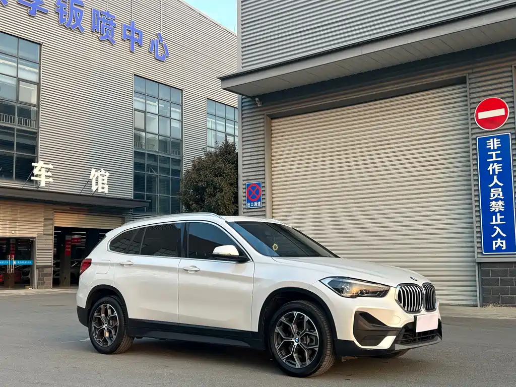 BMW X1 2021 — фото 2