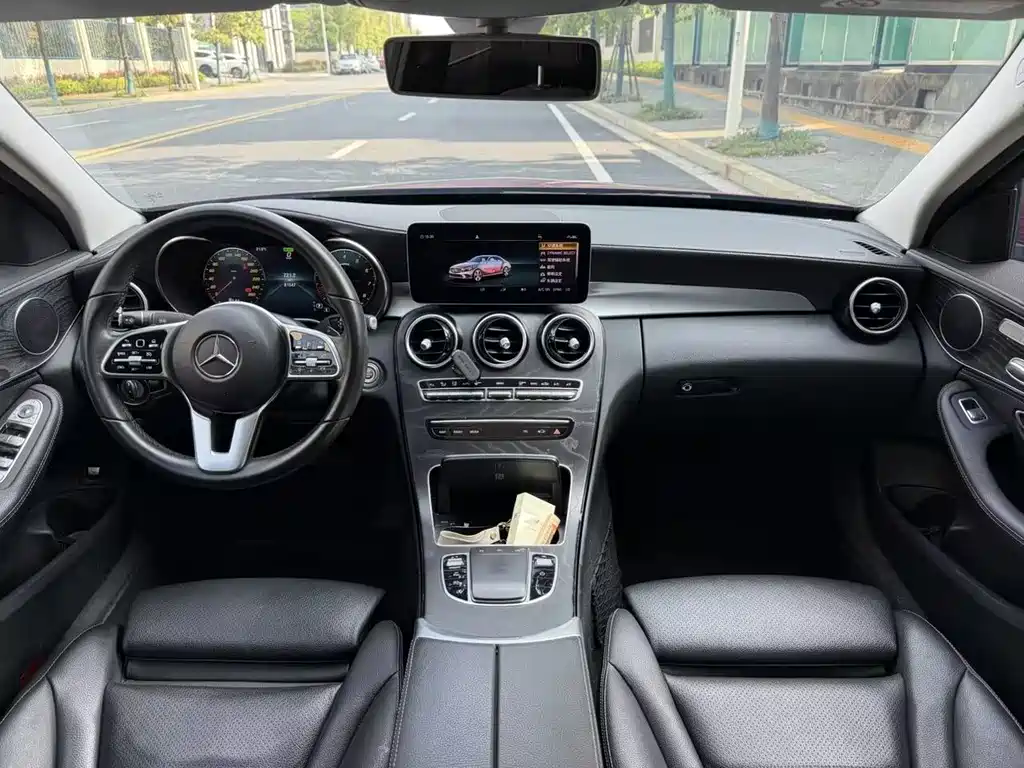 Mercedes-Benz C-Class 2019 — фото 8