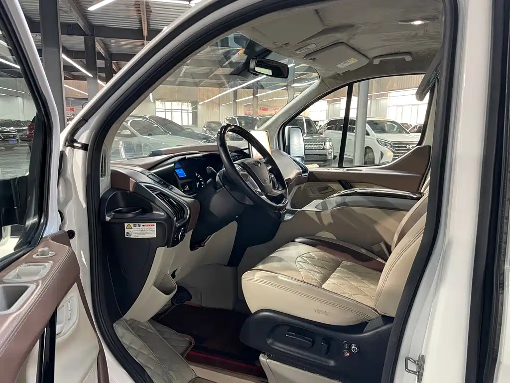 Ford Tourneo 2020 — фото 8