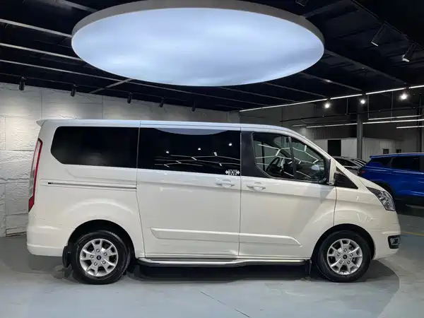 Ford Tourneo 2020