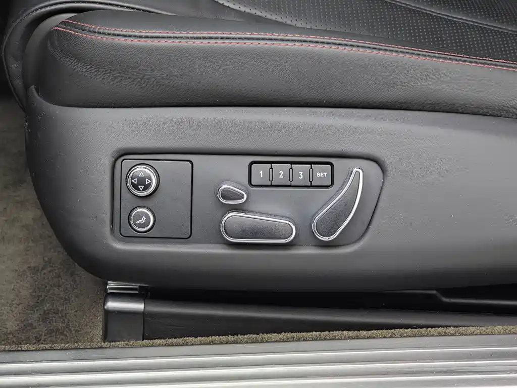 Bentley Continental 2015 — фото 14