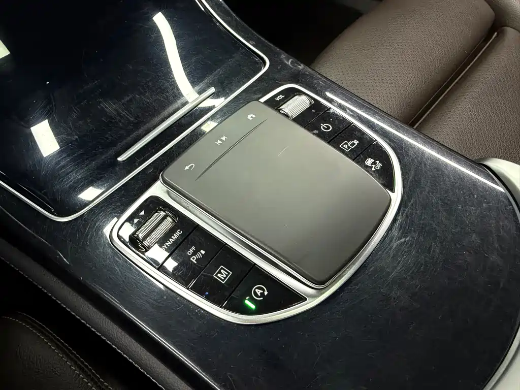 Mercedes-Benz GLC 2020 — фото 17