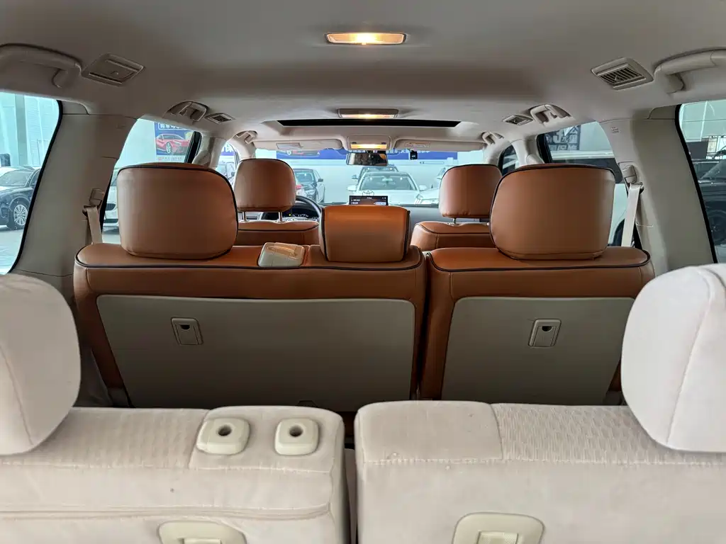 Toyota Land Cruiser 2019 — фото 14